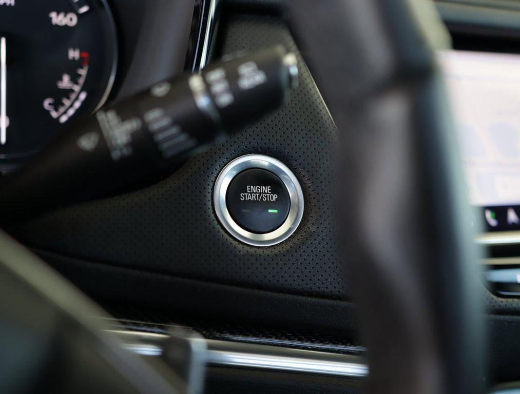 used 2023 Cadillac XT5 car, priced at $36,970