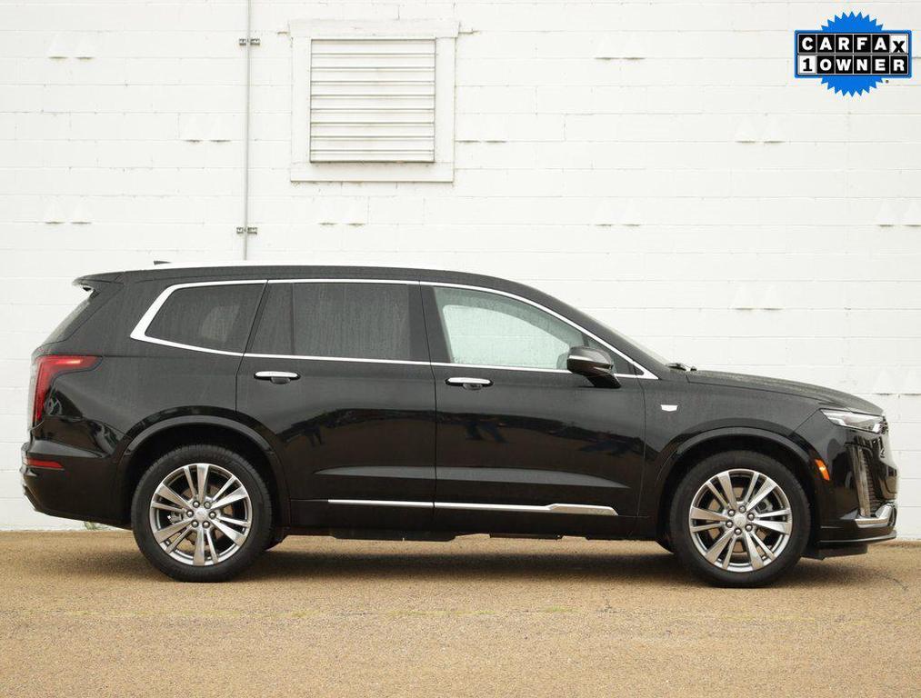 used 2024 Cadillac XT6 car, priced at $46,970