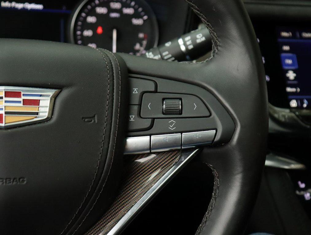 used 2024 Cadillac XT6 car, priced at $46,970