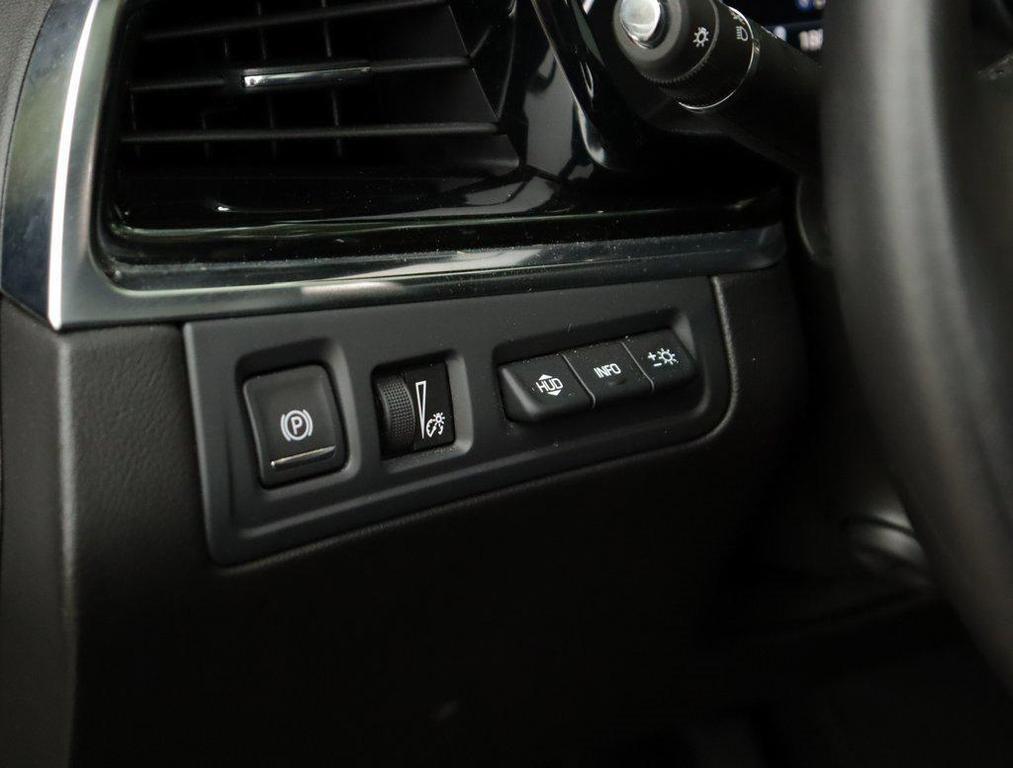 used 2024 Cadillac XT6 car, priced at $46,970