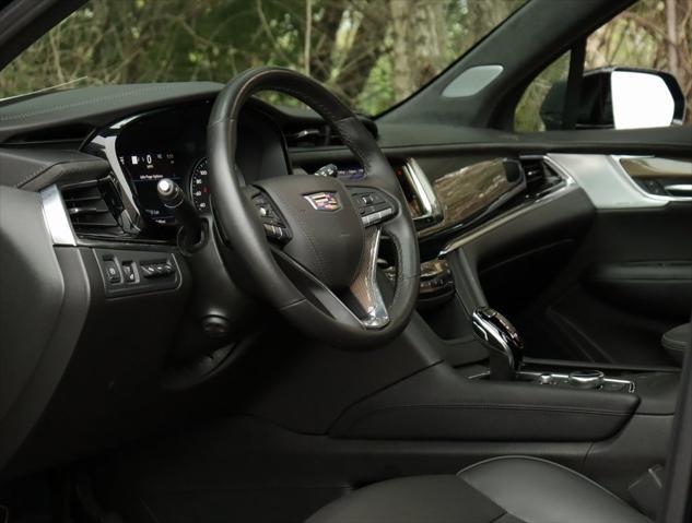 used 2024 Cadillac XT6 car, priced at $48,446