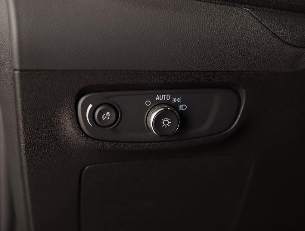 new 2026 Buick Encore GX car, priced at $28,940