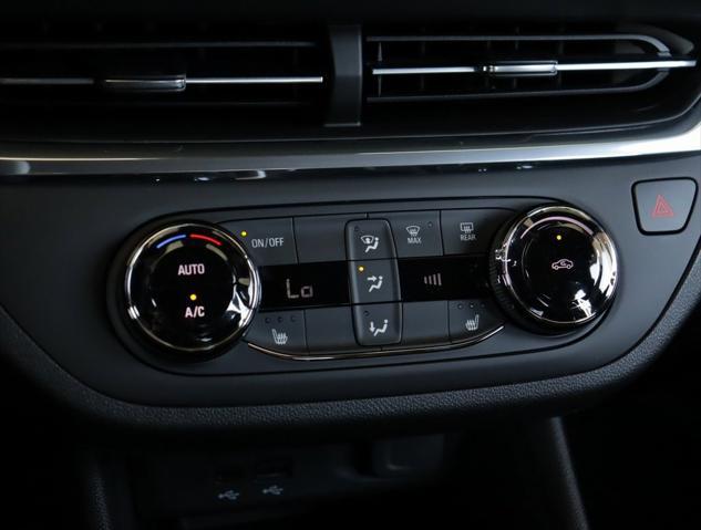new 2025 Buick Envista car, priced at $26,170