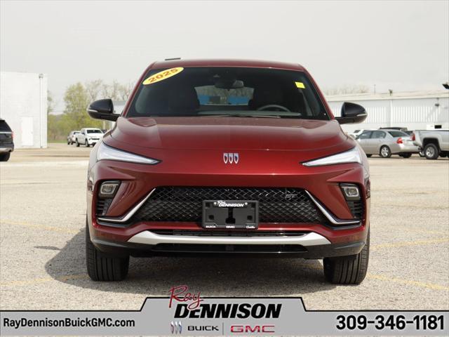 new 2025 Buick Envista car, priced at $28,110