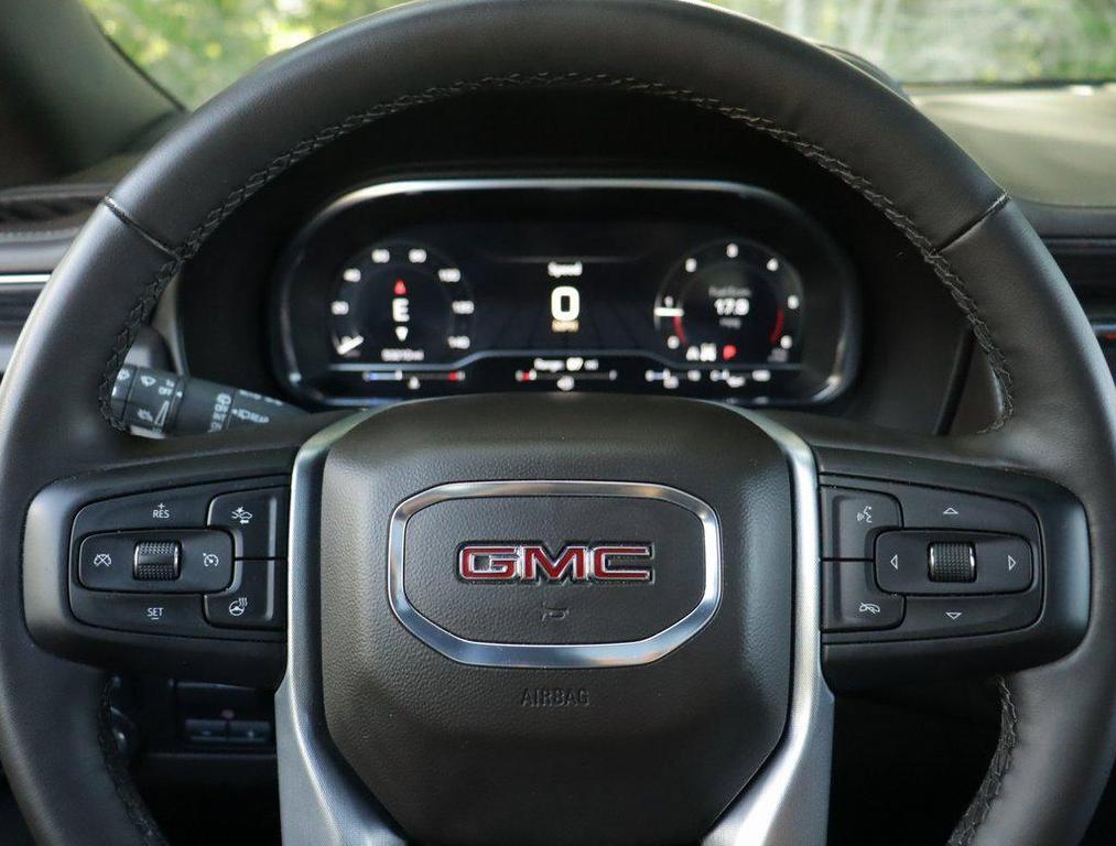 used 2024 GMC Yukon car, priced at $59,970