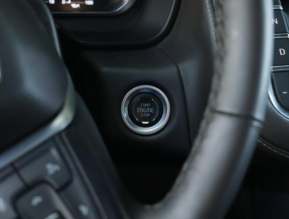 used 2024 GMC Yukon car, priced at $59,970
