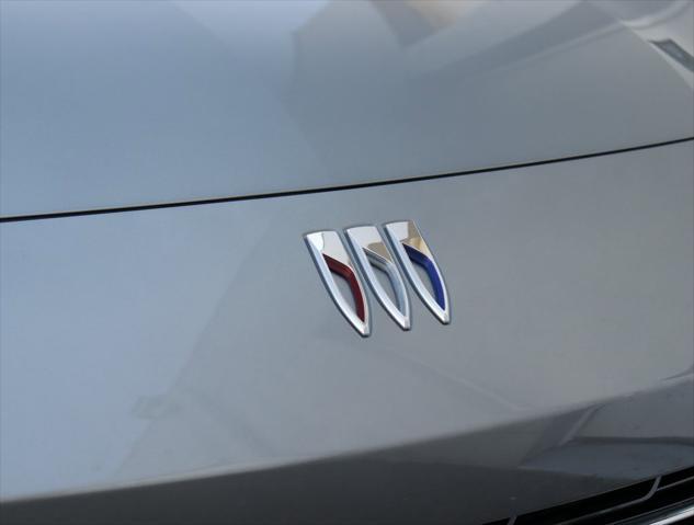 new 2025 Buick Envista car, priced at $25,628