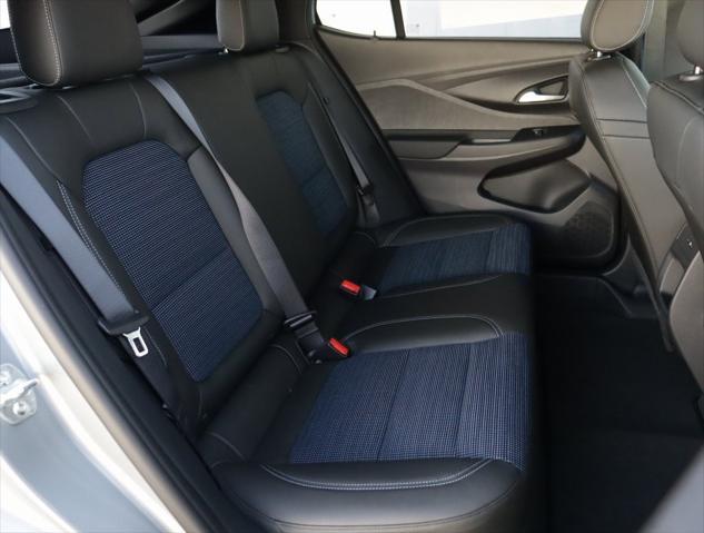 new 2025 Buick Envista car, priced at $25,628