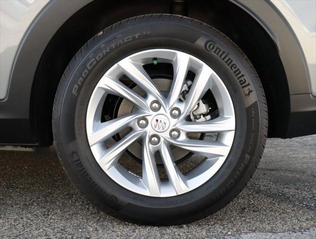 new 2025 Buick Envista car, priced at $25,628