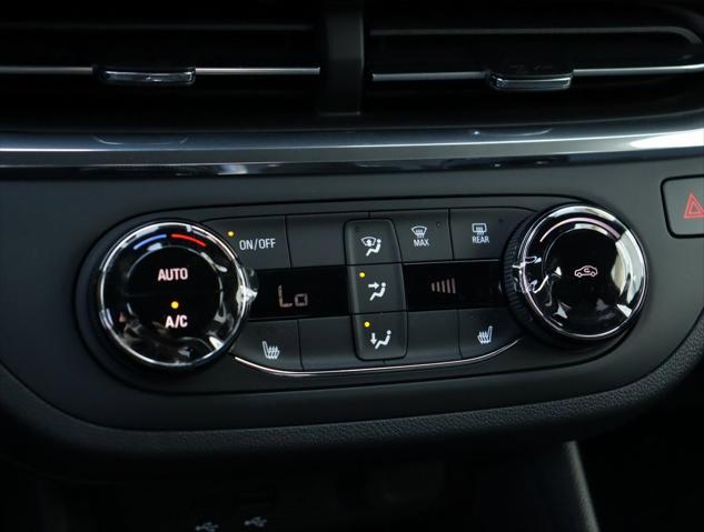 new 2025 Buick Envista car, priced at $25,786