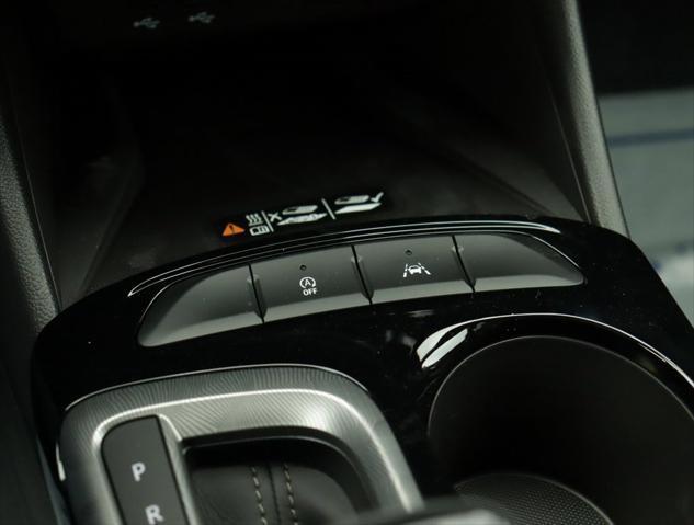 new 2025 Buick Envista car, priced at $27,570