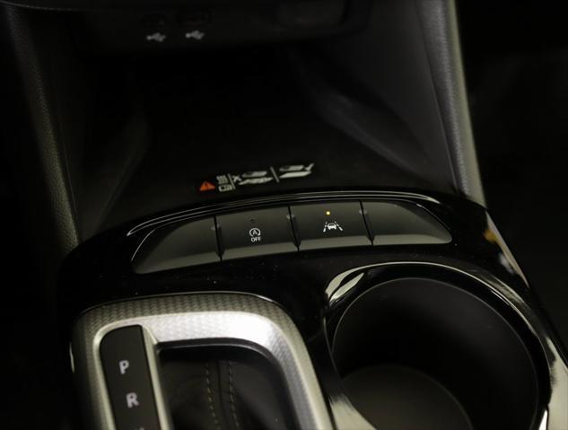 new 2025 Buick Envista car, priced at $30,435