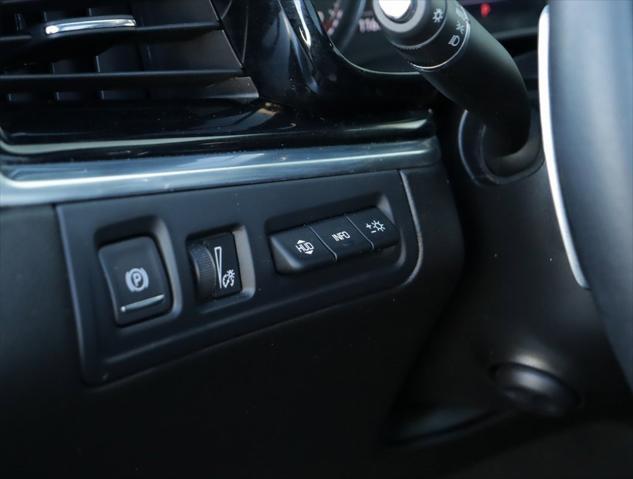 used 2023 Cadillac XT6 car, priced at $46,994