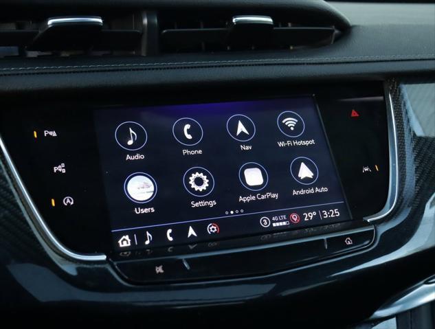 used 2023 Cadillac XT6 car, priced at $46,994