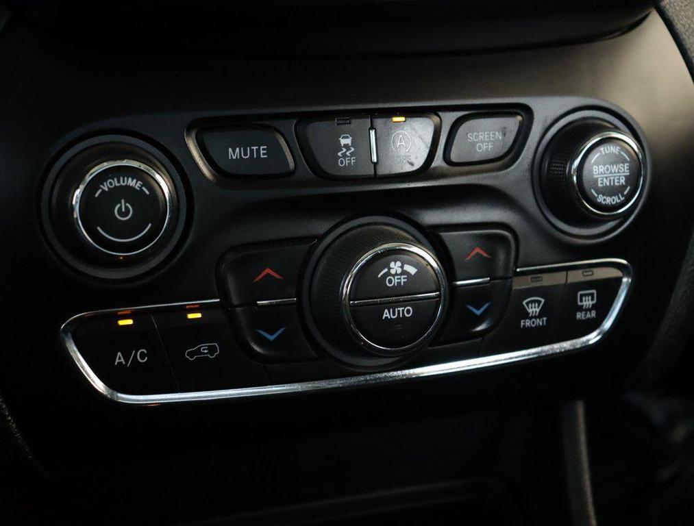 used 2021 Jeep Cherokee car, priced at $21,777