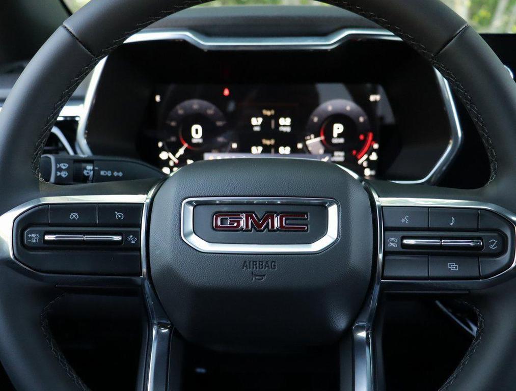 new 2025 GMC Canyon car, priced at $41,280