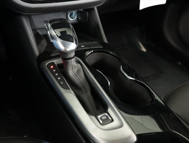new 2025 Buick Envista car, priced at $27,075