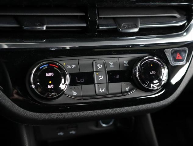new 2025 Buick Envista car, priced at $27,075