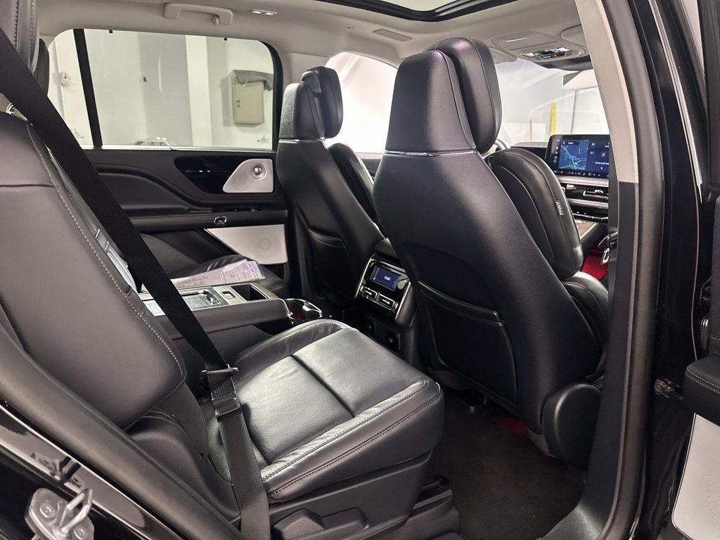 used 2025 Lincoln Aviator car, priced at $57,998