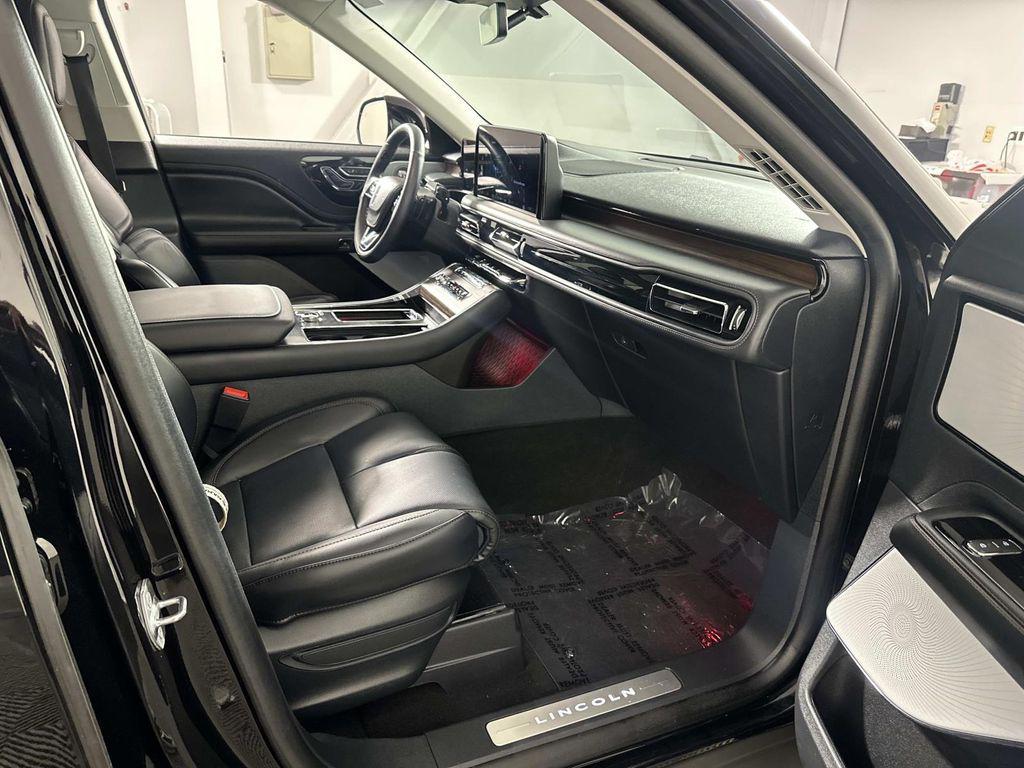 used 2025 Lincoln Aviator car, priced at $57,998
