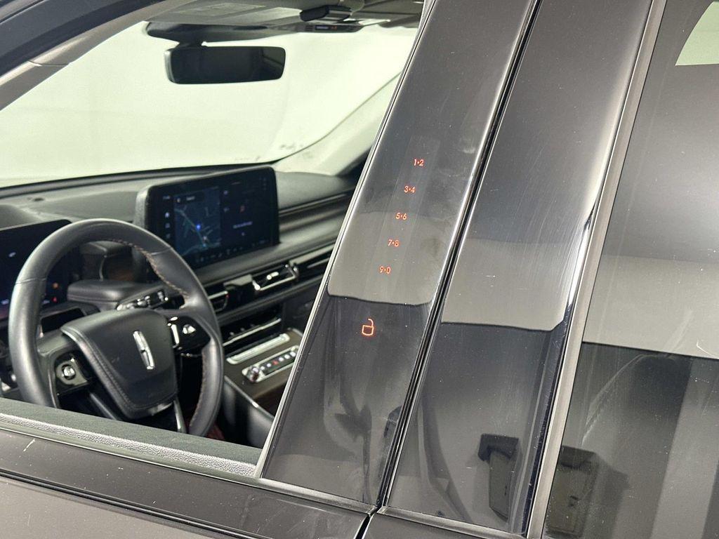 used 2025 Lincoln Aviator car, priced at $57,998