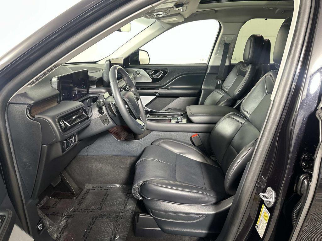 used 2025 Lincoln Aviator car, priced at $57,998