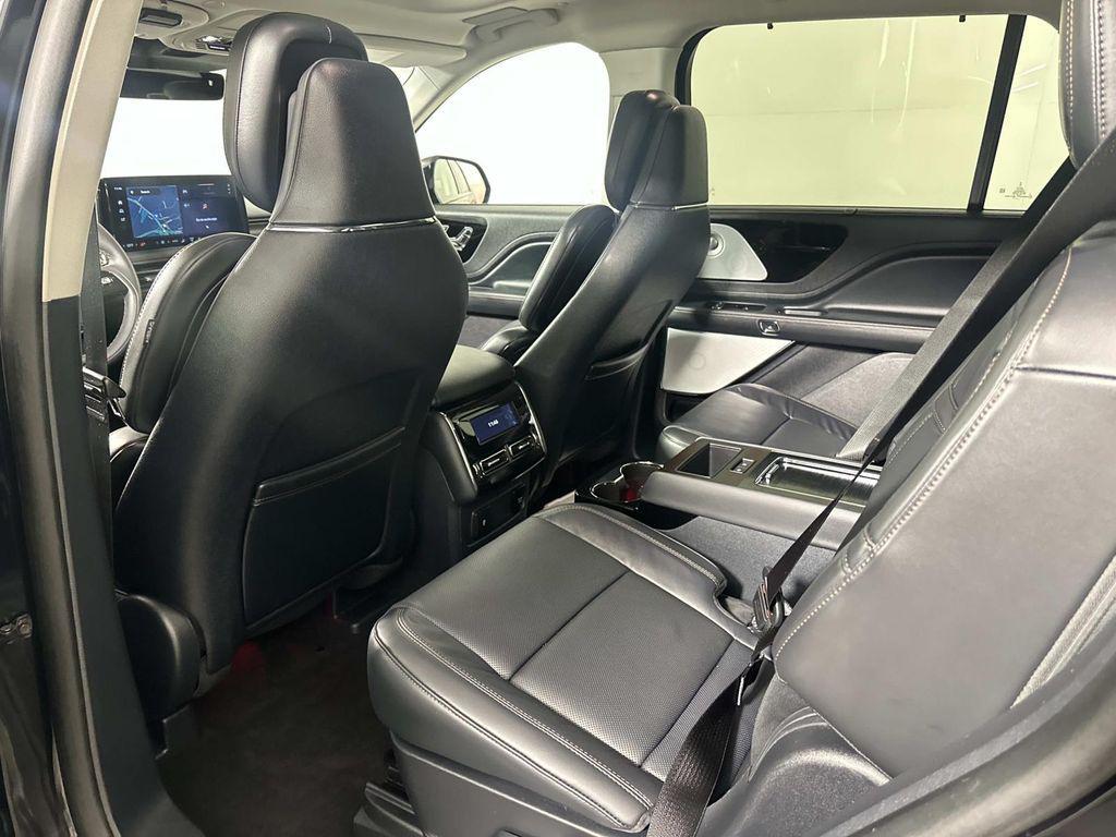 used 2025 Lincoln Aviator car, priced at $57,998