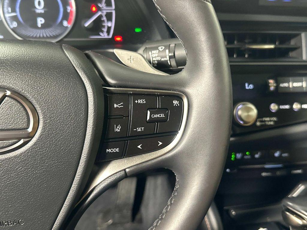 used 2022 Lexus ES 350 car, priced at $35,498