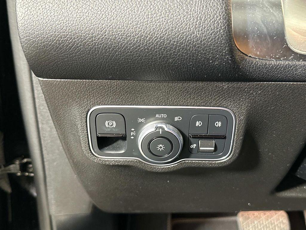 used 2020 Mercedes-Benz GLB 250 car, priced at $21,098