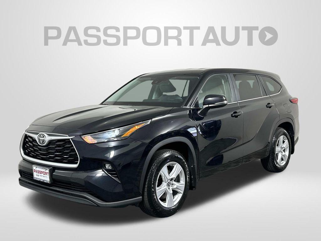used 2023 Toyota Highlander car, priced at $29,998