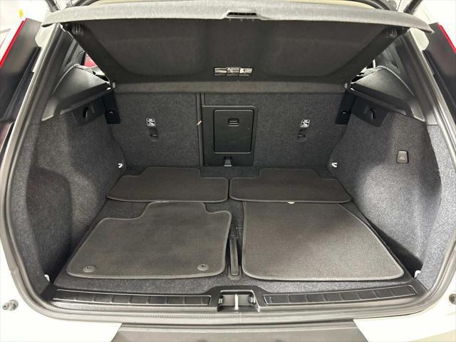 used 2024 Volvo XC40 car, priced at $35,498