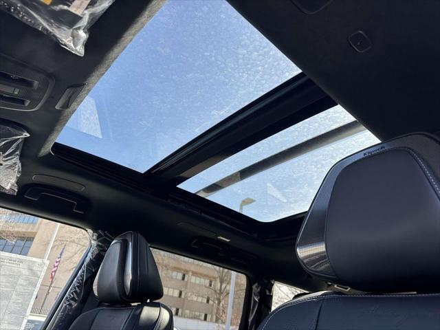 new 2025 INFINITI QX80 car, priced at $110,411