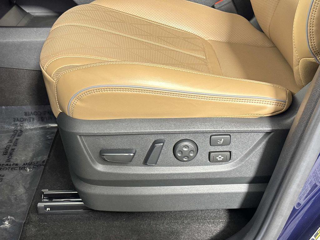 new 2025 INFINITI QX80 car, priced at $87,950