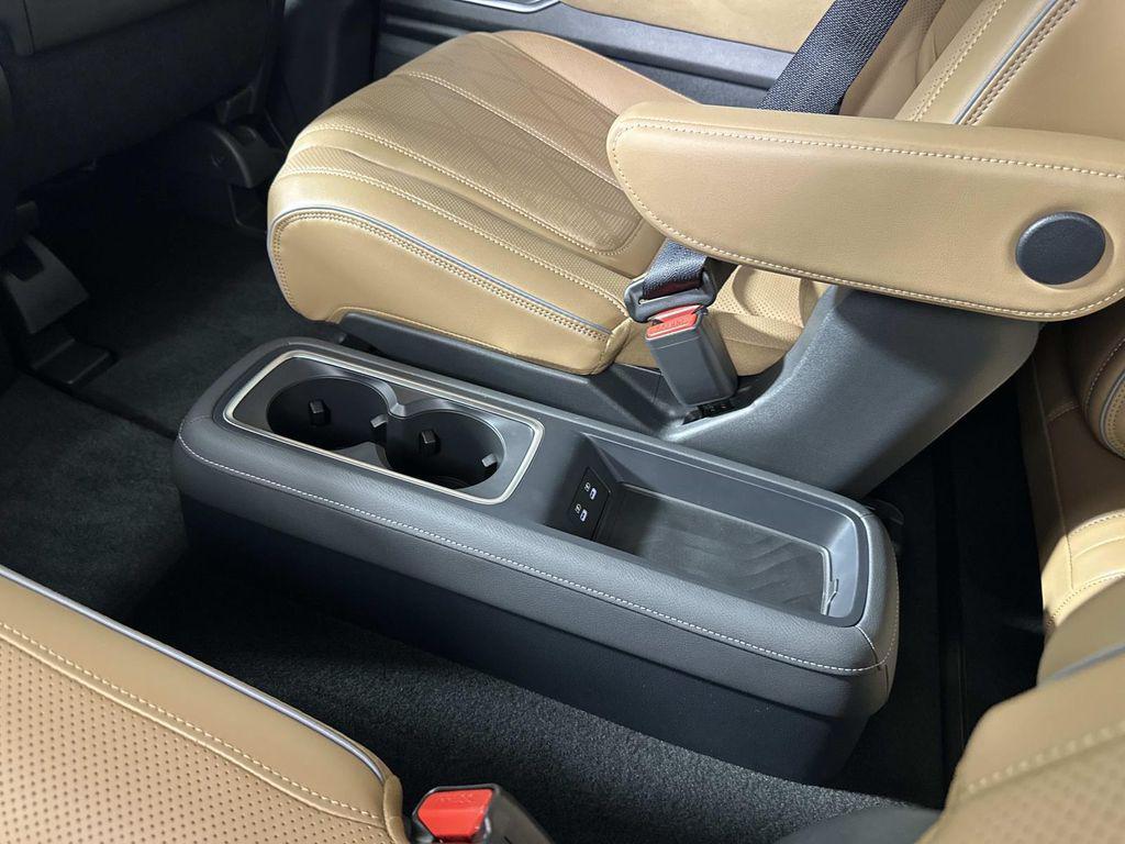 new 2025 INFINITI QX80 car, priced at $87,950