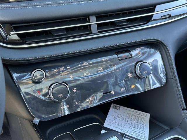 new 2025 INFINITI QX60 car, priced at $50,670