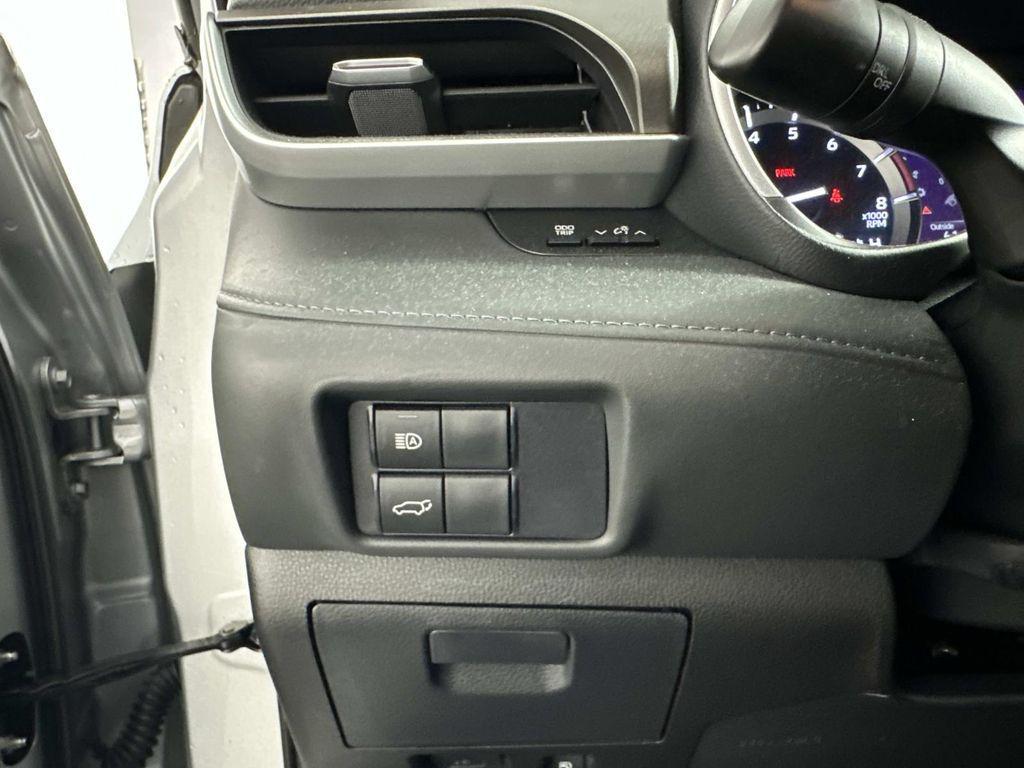 used 2020 Toyota Highlander car, priced at $27,982