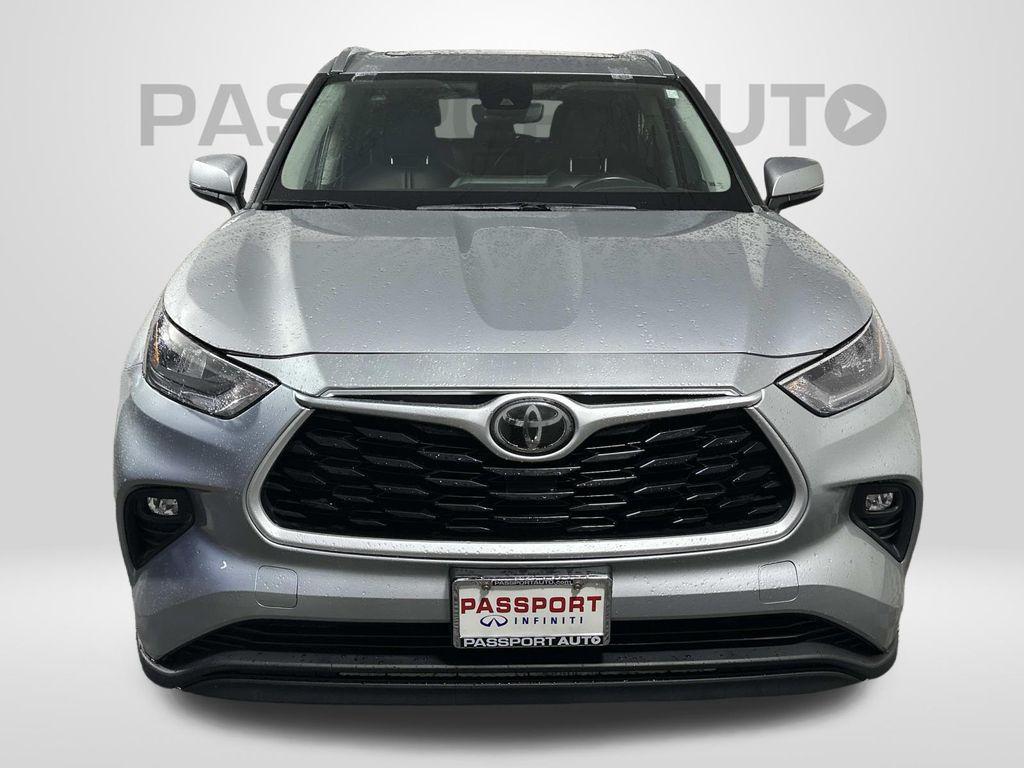 used 2020 Toyota Highlander car, priced at $27,982
