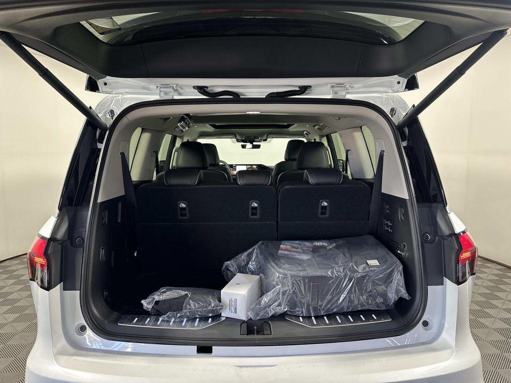 new 2026 INFINITI QX80 car, priced at $88,543