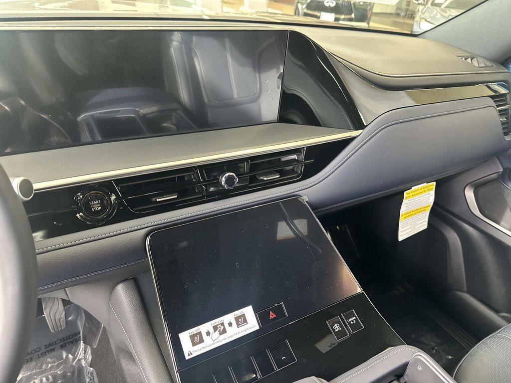 new 2026 INFINITI QX80 car, priced at $95,096