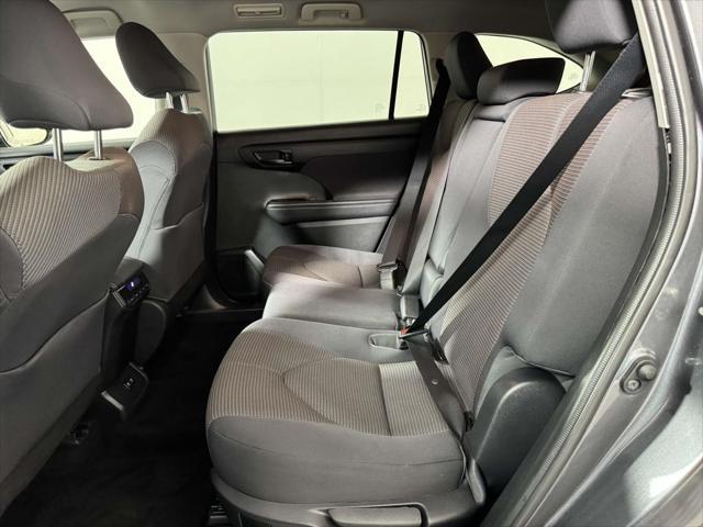 used 2021 Toyota Highlander car, priced at $26,498