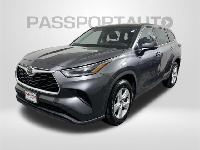 used 2021 Toyota Highlander car, priced at $26,498