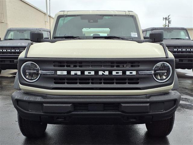 new 2025 Ford Bronco car, priced at $42,475