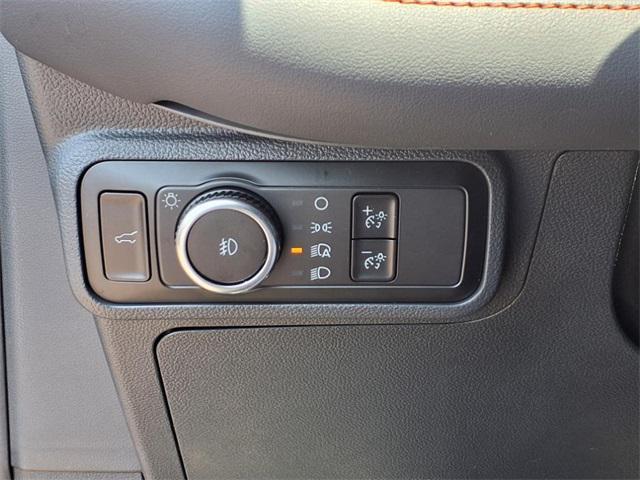 new 2025 Ford Explorer car, priced at $59,960