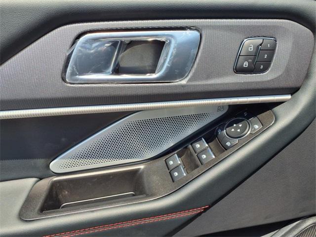 new 2025 Ford Explorer car, priced at $59,960