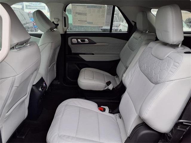 new 2025 Ford Explorer car, priced at $57,100