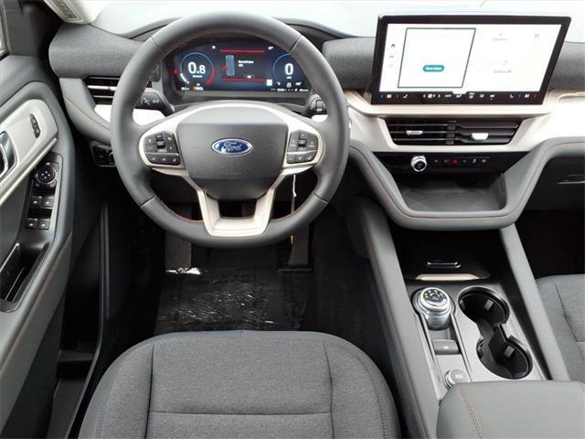 new 2025 Ford Explorer car, priced at $40,040