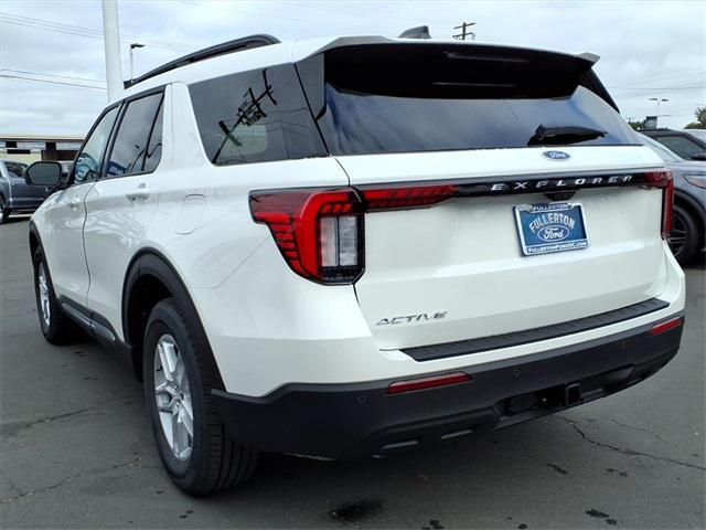 new 2025 Ford Explorer car, priced at $40,040
