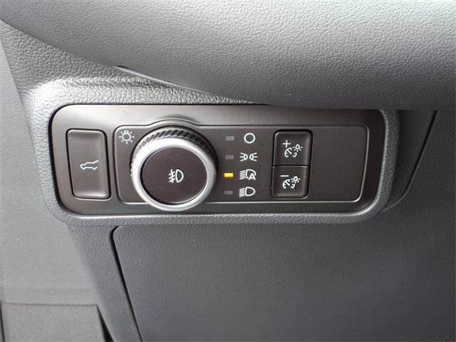 new 2025 Ford Explorer car, priced at $47,700