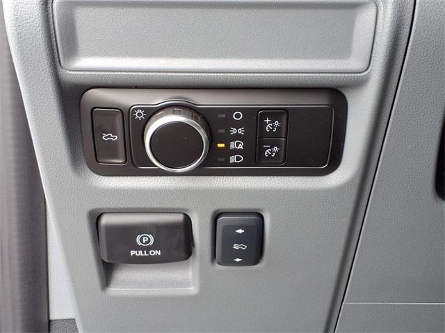 new 2025 Ford F-150 Lightning car