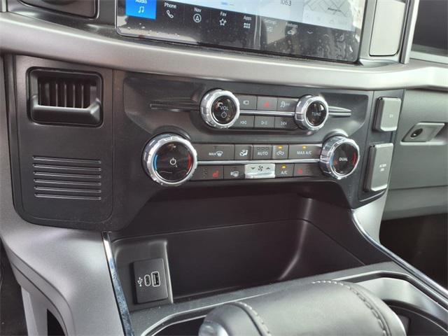 new 2025 Ford F-150 Lightning car